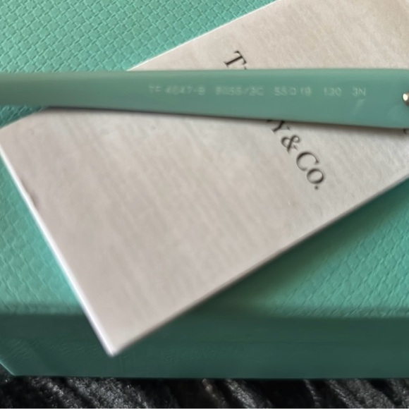Tiffany & Co. sunglasses. - Picture 4 of 6